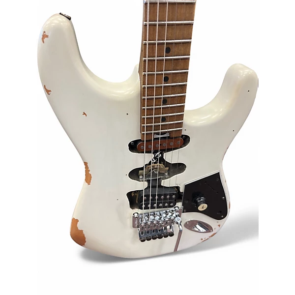 EVH FRANKENSTEIN SERIES RELIC EVH2302220 relic white Solid Body Electric Guitar - Image 2