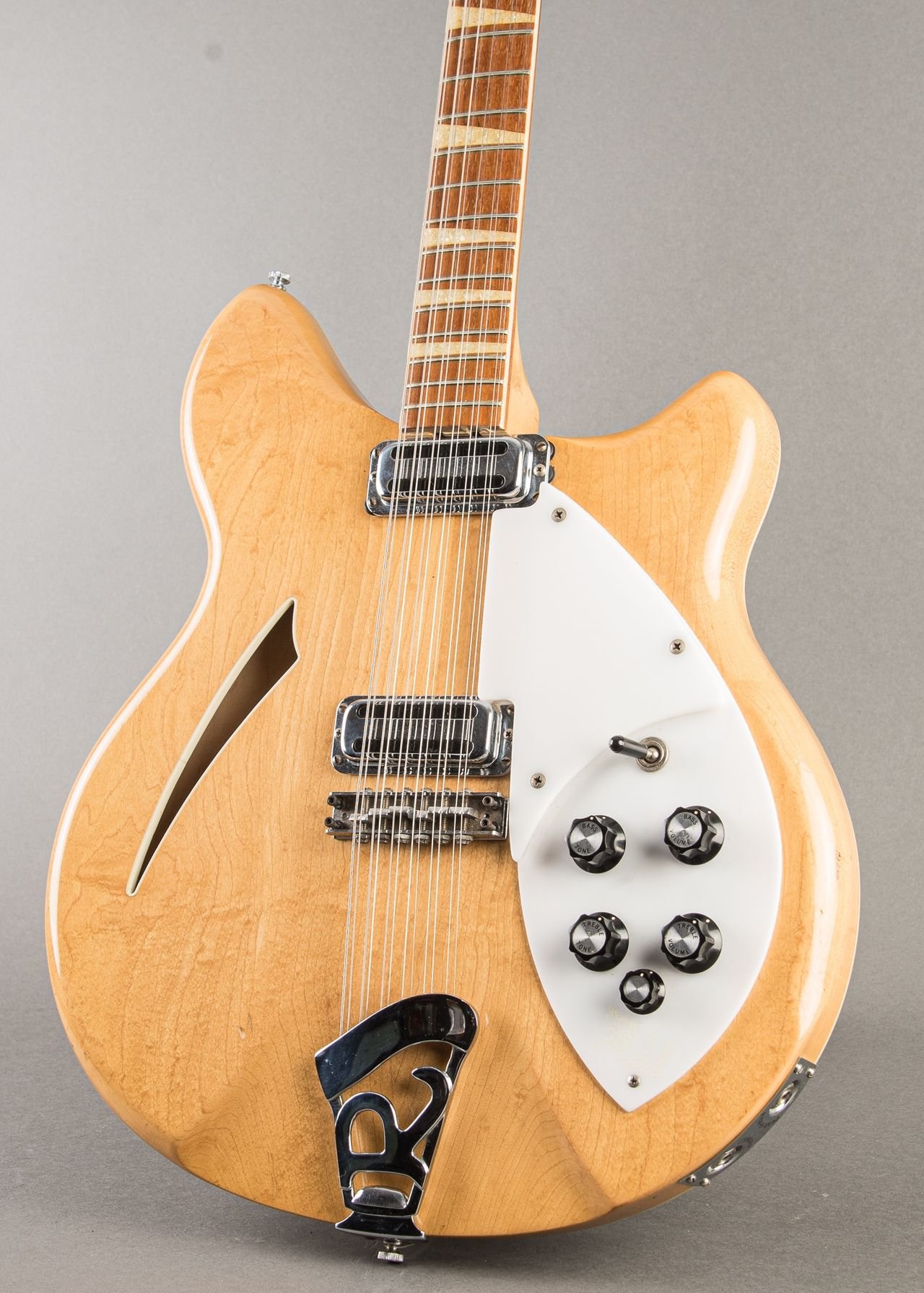 Rickenbacker 36012 1967, Maple Glo - Image 2