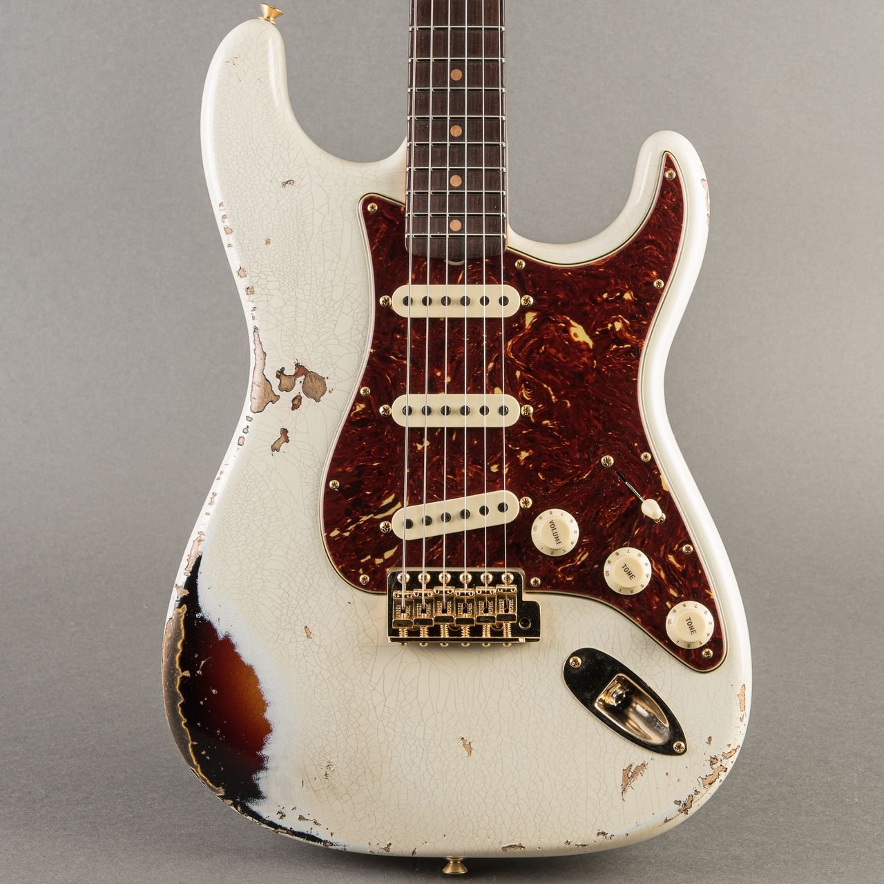 Fender Custom Shop Limited '62 Stratocaster Heavy Relic 2025, Olympic White over 3-tone Sunburst - Image 11