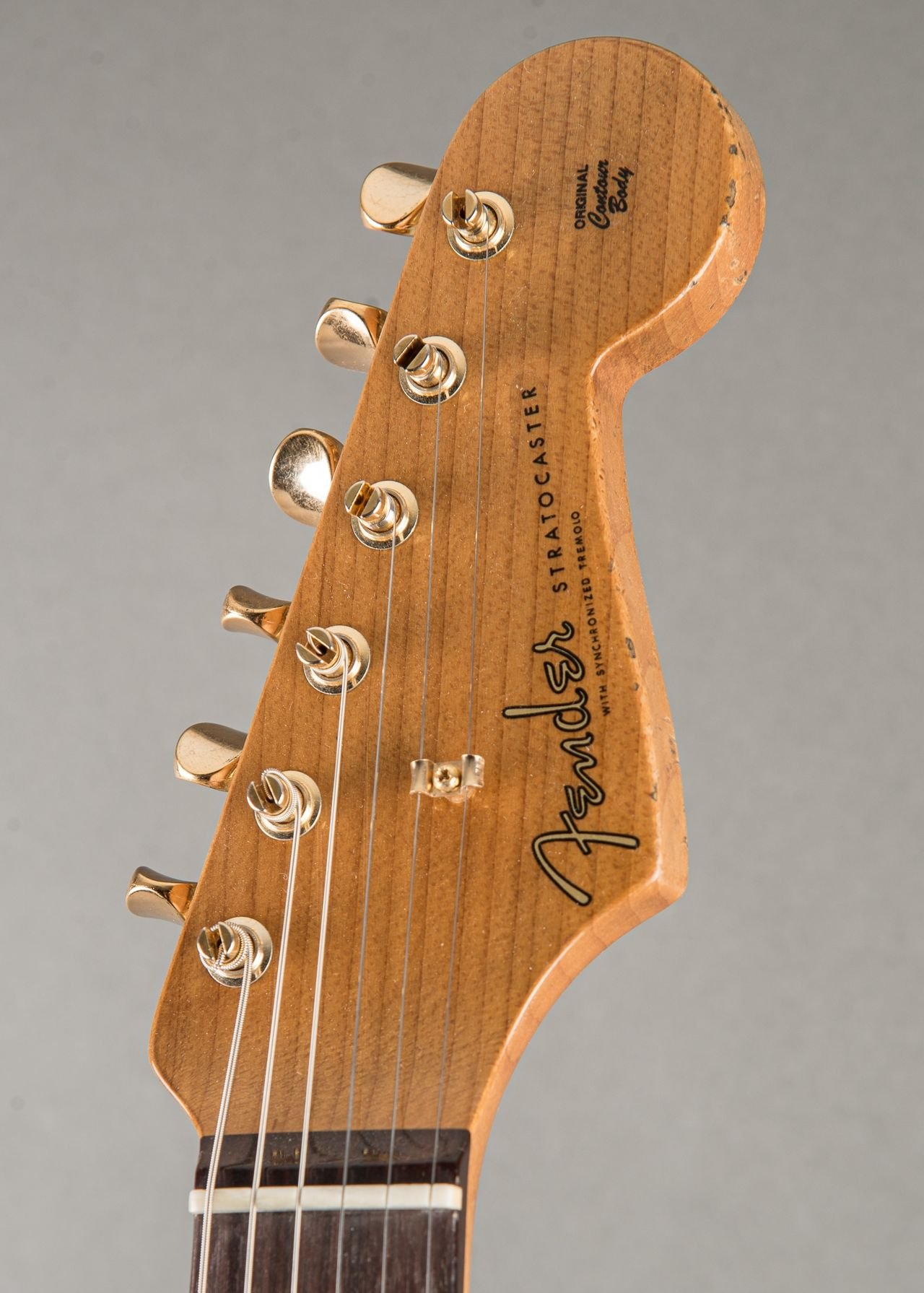 Fender Custom Shop Limited '62 Stratocaster Heavy Relic 2025, Olympic White over 3-tone Sunburst - Image 6