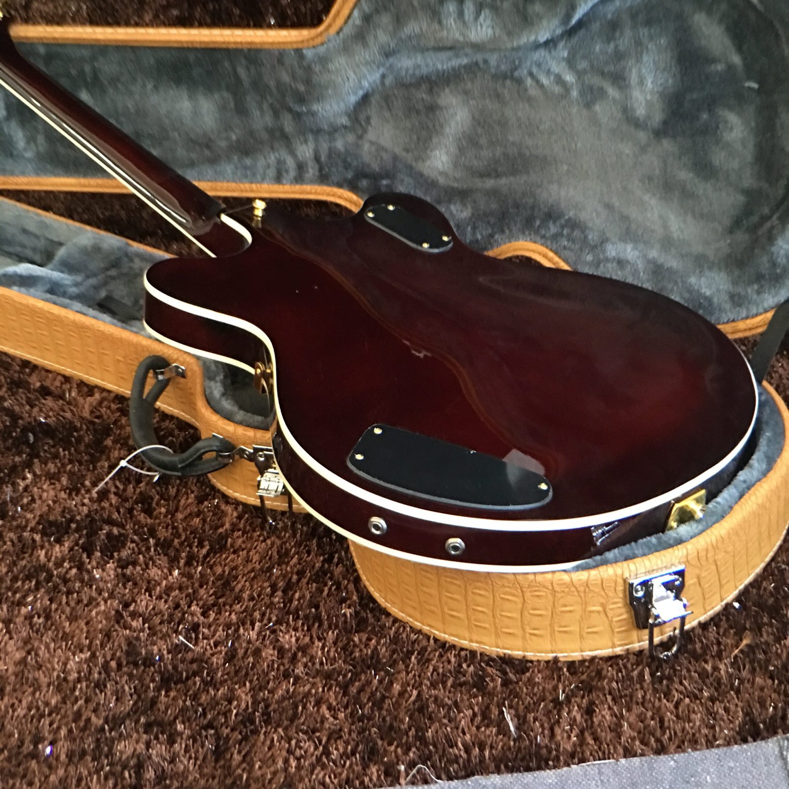 Made in China with postage Dark brown Epiphone