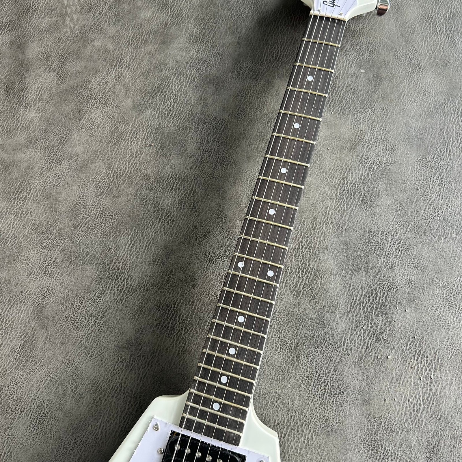 Made in China with postage White plane - Image 4