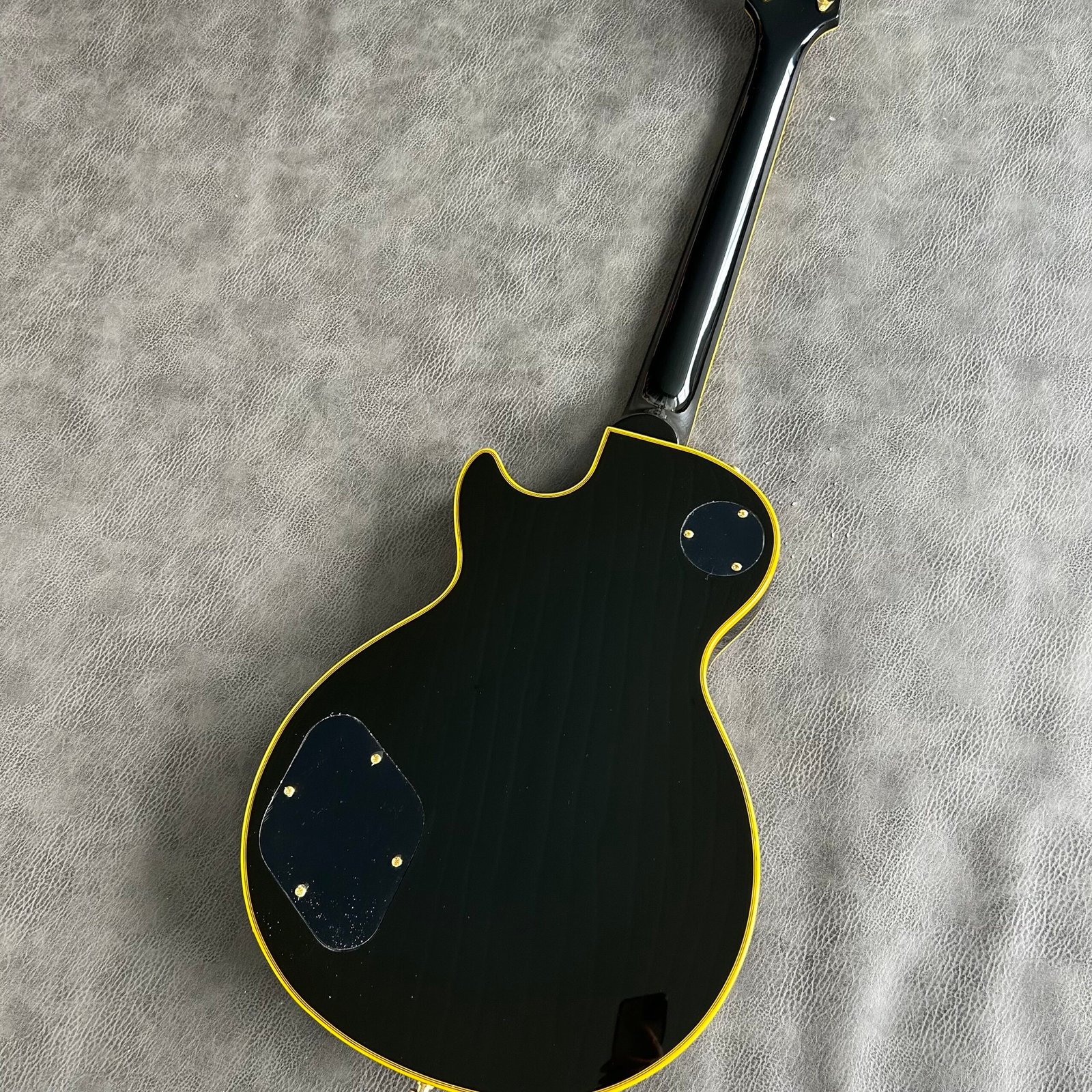 Made in China with postage Three gold pieces of Huang Lu yellow label and black card - Image 5