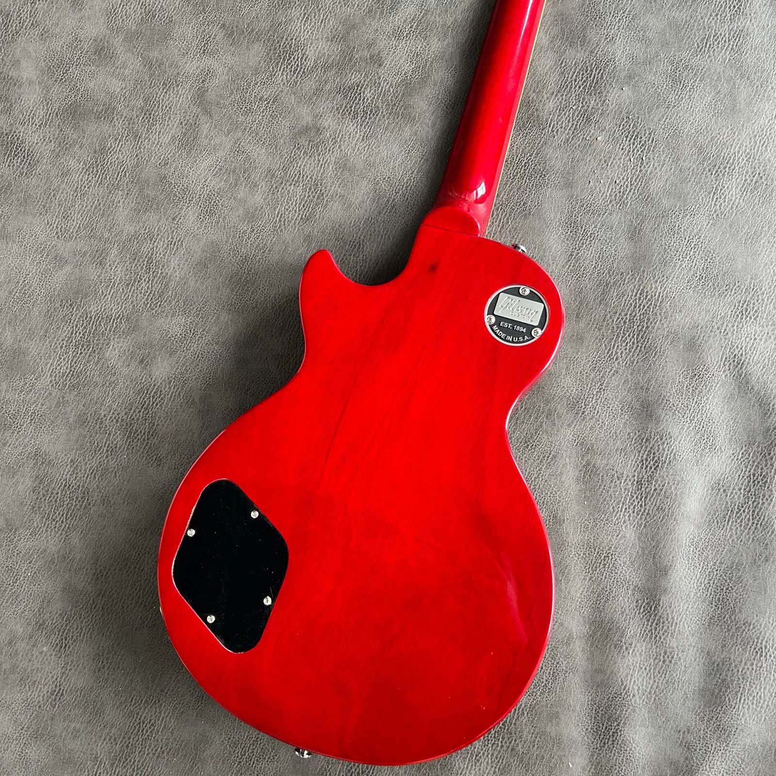 Made in China with postage grimace, horizontal stripes, ox bone, round head and small eyes, iron cover - Image 7