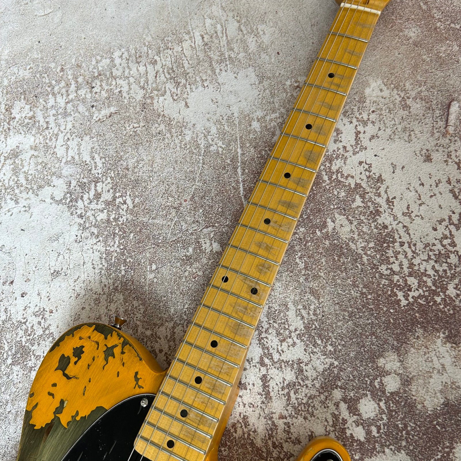 Made in China with postage Retro yellow TL 269 - Image 4