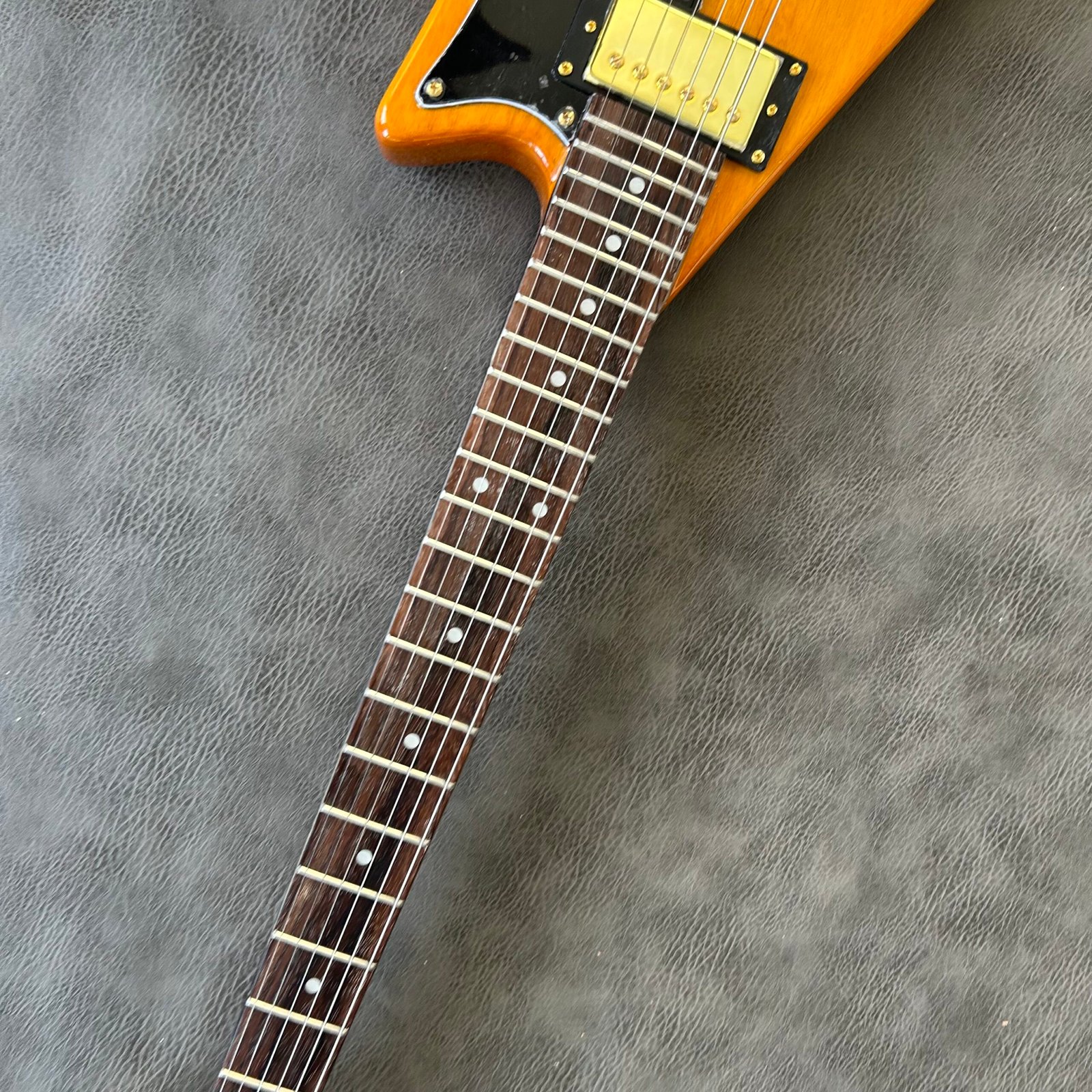 Made in China with postage Alien V-head - Image 4