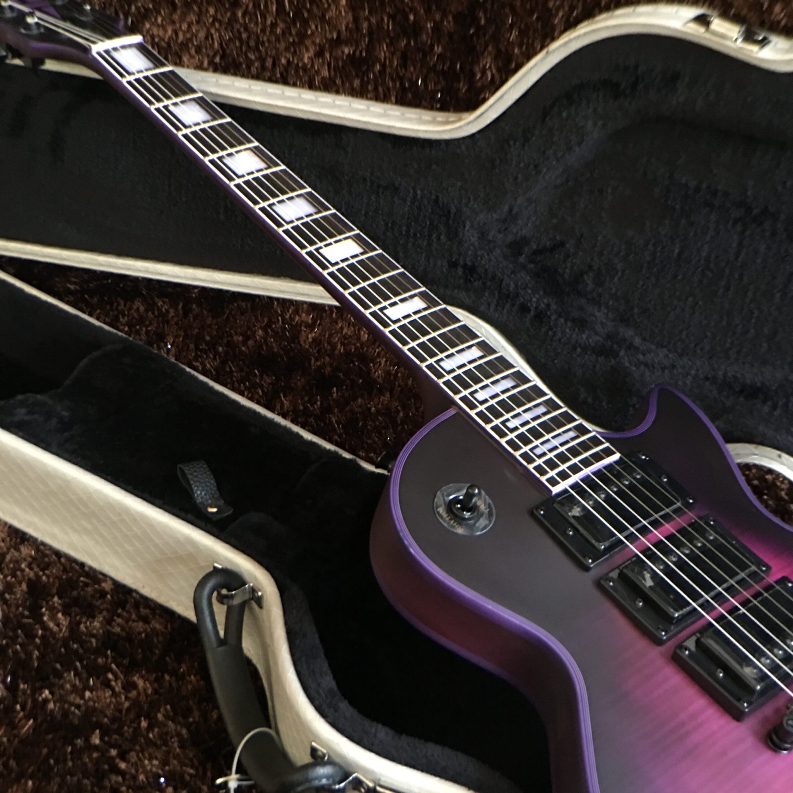 Made in China with postage Purple first and then black LP - Image 4