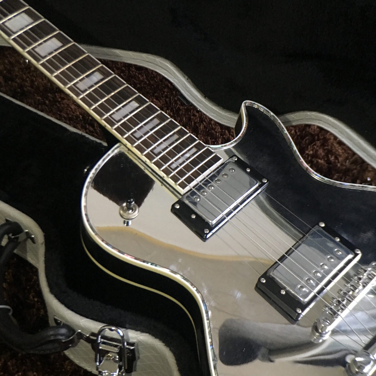 Made in China with postage Off-white Dusenberg - Image 3