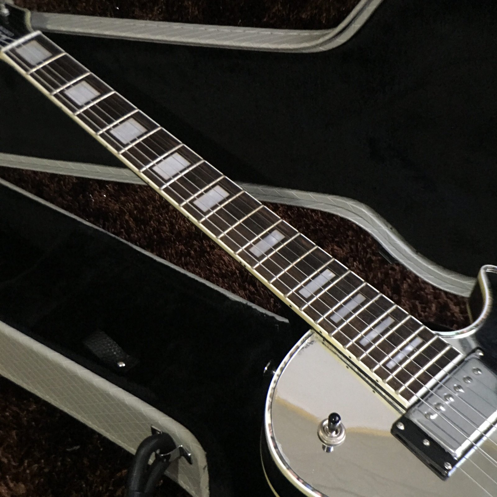 Made in China with postage Off-white Dusenberg - Image 4