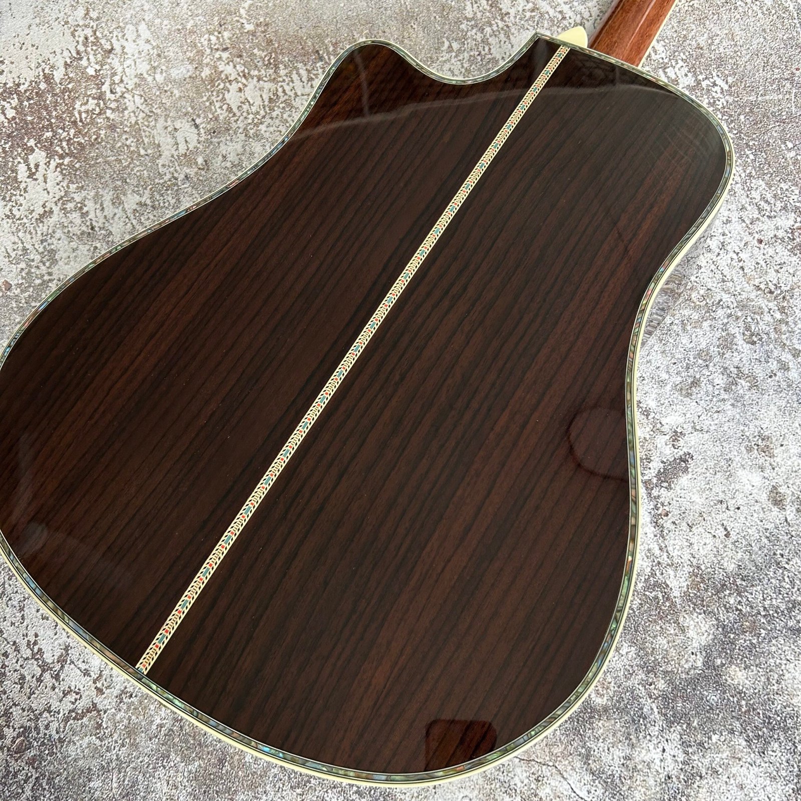 Made in China with postage Martin D45 lack angle spruce with single rosewood side. Ribbon wrapping. 900 - Image 6