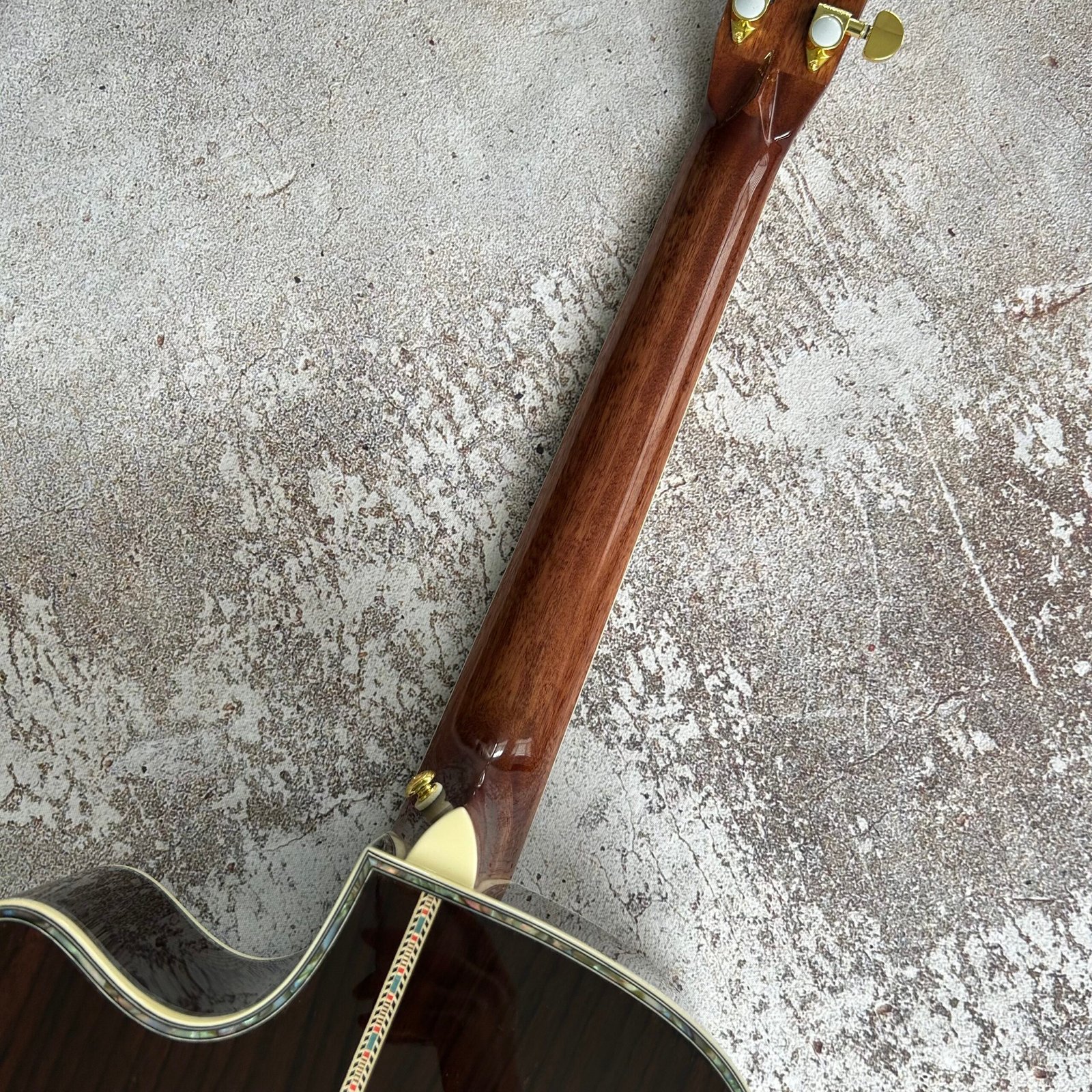 Made in China with postage Martin D45 lack angle spruce with single rosewood side. Ribbon wrapping. 900 - Image 7