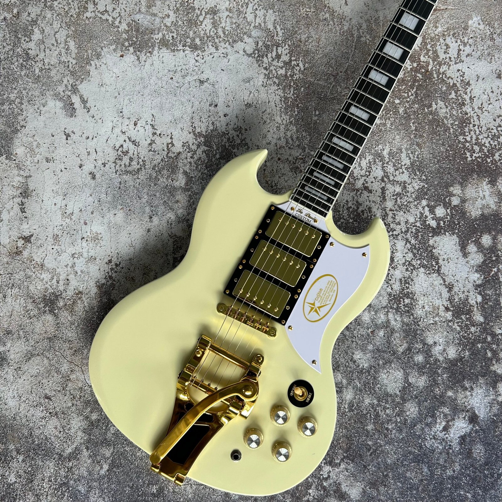 Made in China with postage milky white SG big jazz 319