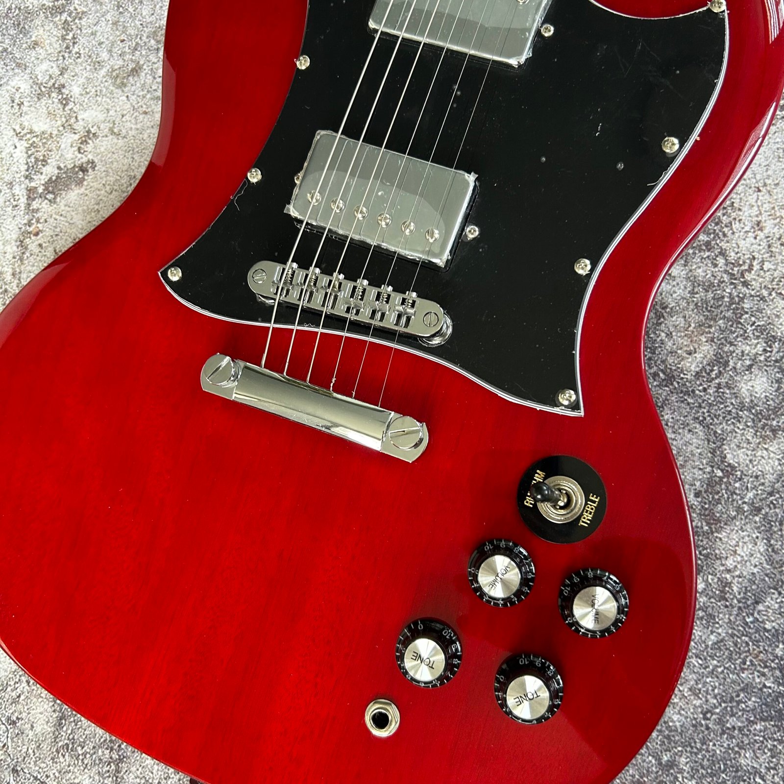 Made in China with postage Lightning red SG 266 - Image 3