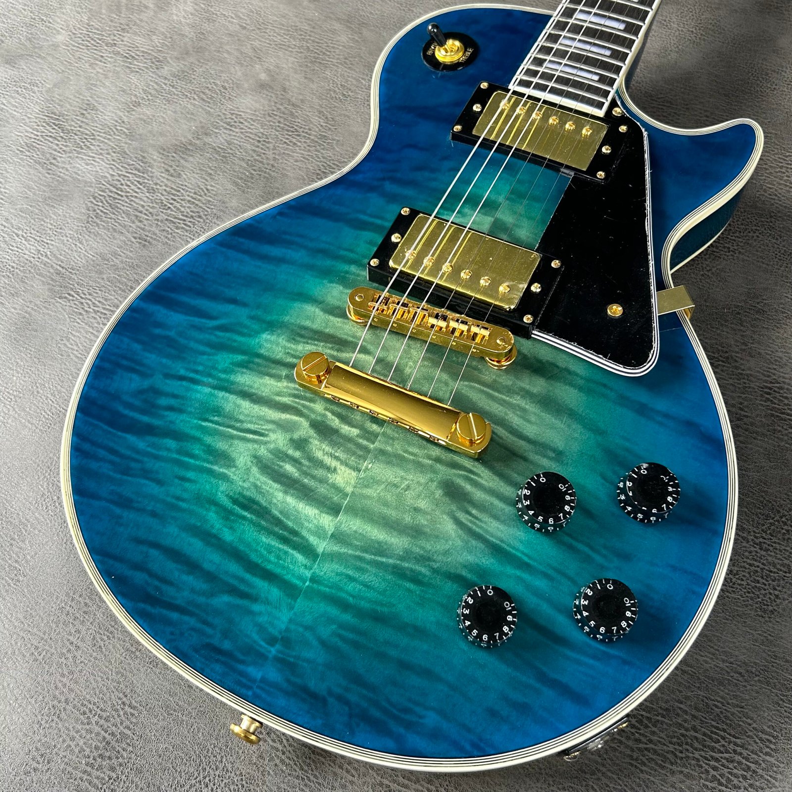 Made in China with postage Big blue flower card - Image 3