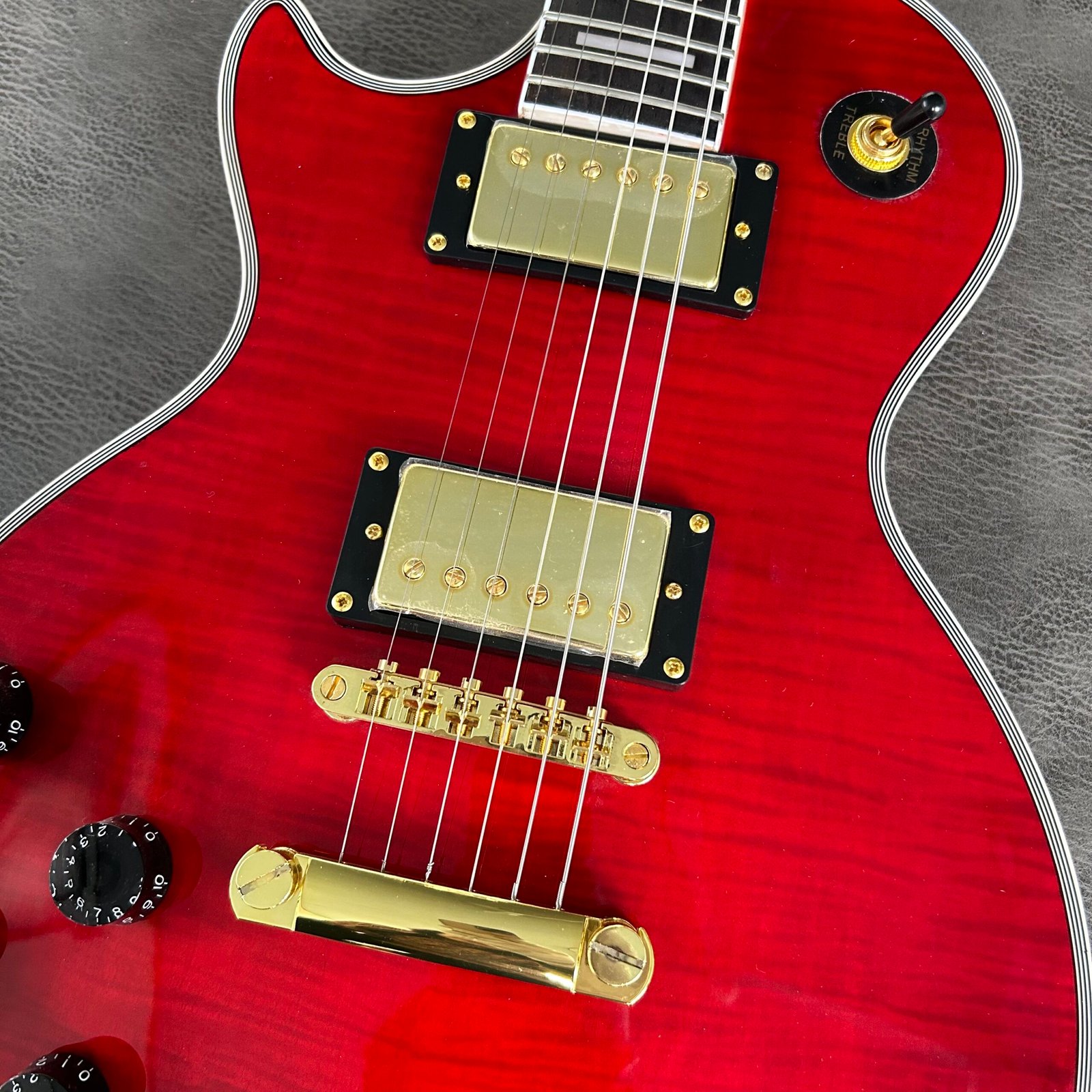 Made in China with postage Red card with tiger stripes on the left hand - Image 2