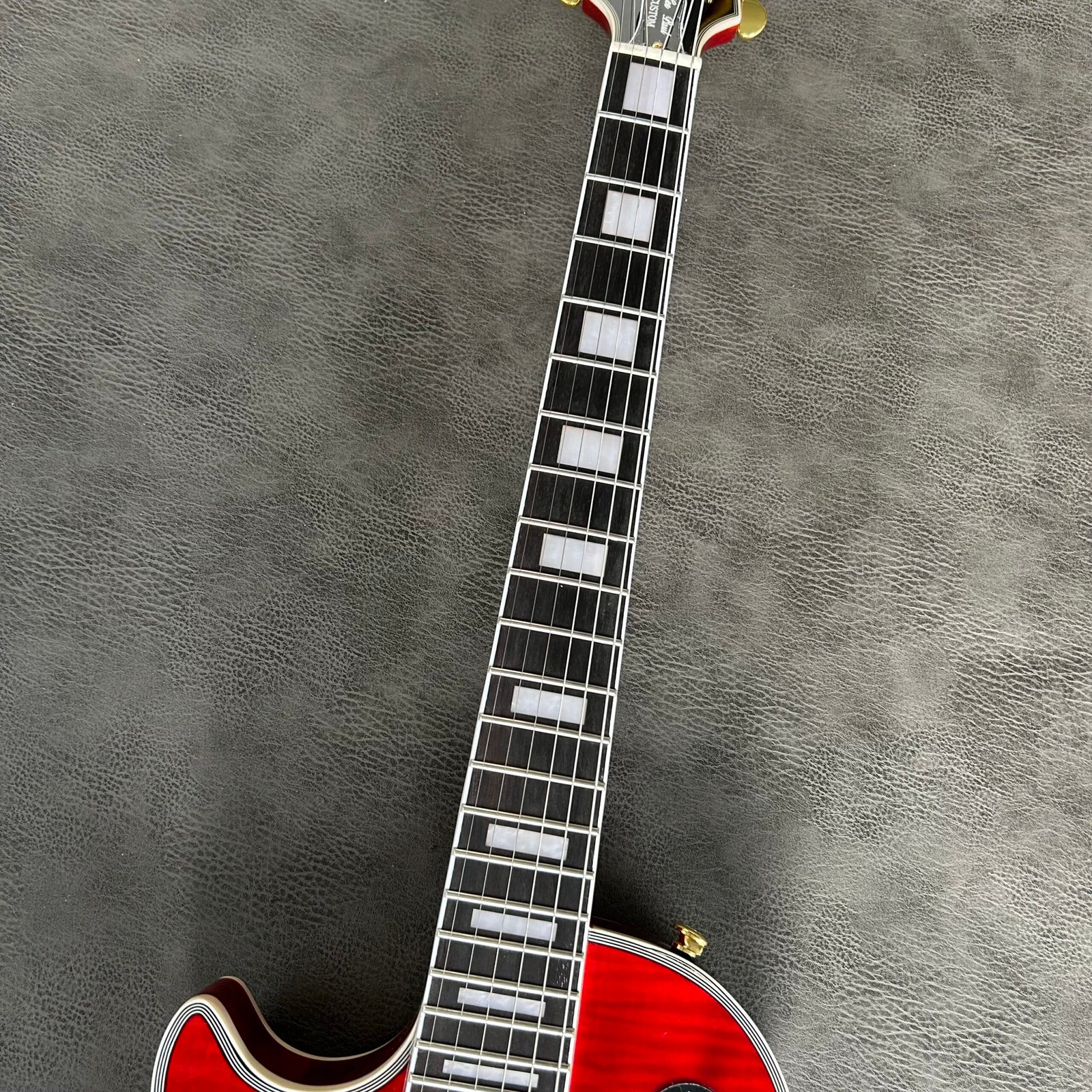 Made in China with postage Red card with tiger stripes on the left hand - Image 4