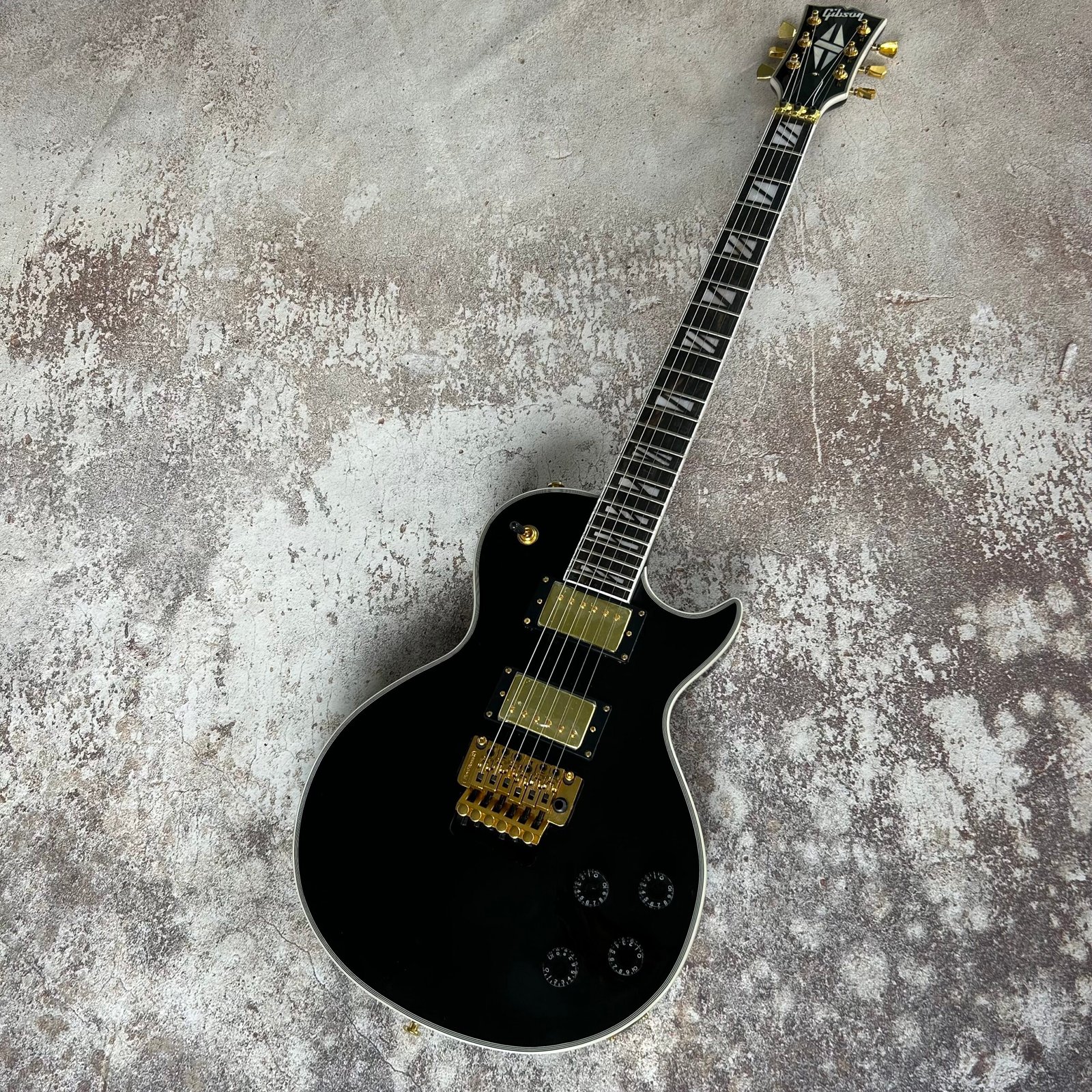 Made in China with postage Black three flashes and two shakes 279