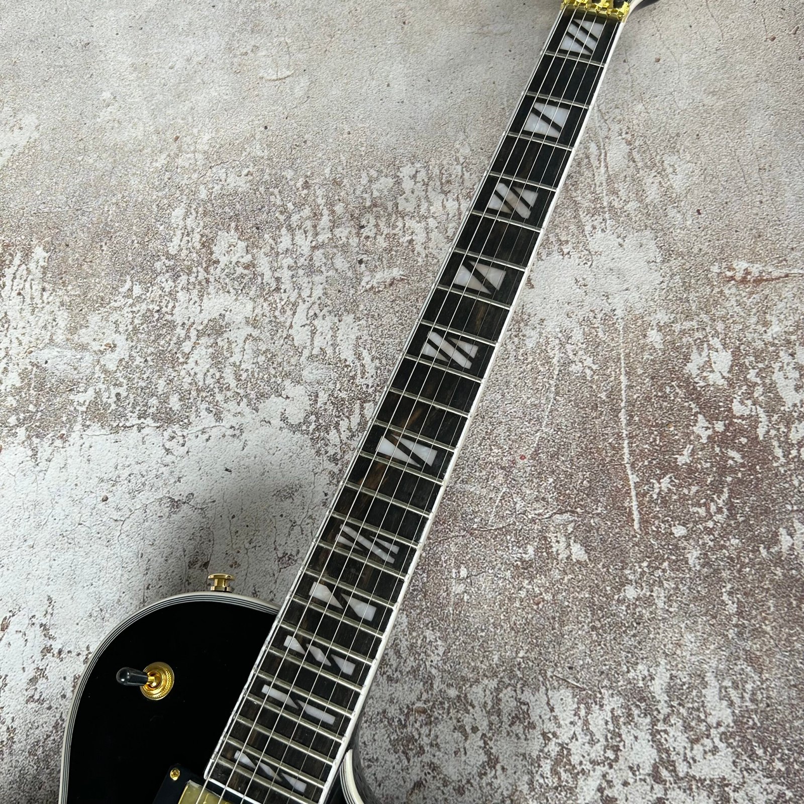 Made in China with postage Black three flashes and two shakes 279 - Image 4