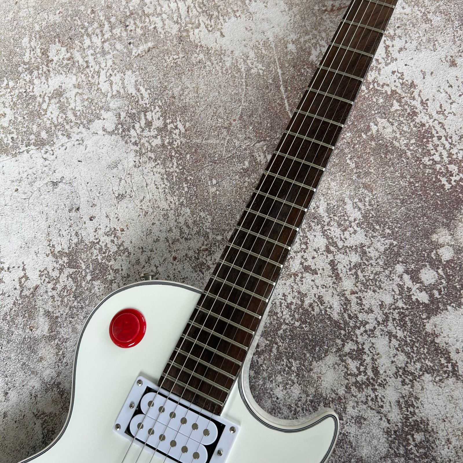 Made in China with postage White card red switch 309 - Image 4