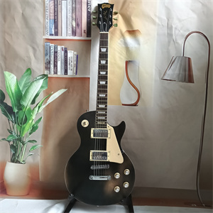 Gloss Black Les Paul Standard Electric Guitar, Dual Humbucker Pickups, Cream Pickguard, Gold Hardware & Trapezoid Inlays
