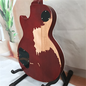 Vintage Relic Honey Burst Les Paul Electric Guitar, Dual Humbucker Pickup Configuration, Flame Maple Top & Chrome Hardware - Image 7