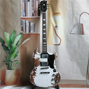 Vintage Relic White SG Electric Guitar, Dual Humbucker Pickups, Black Pickguard & Chrome Hardware - Image 2
