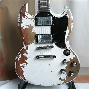 Vintage Relic White SG Electric Guitar, Dual Humbucker Pickups, Black Pickguard & Chrome Hardware - Image 3